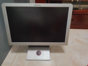 联想老式台式电脑显示屏l193b wide