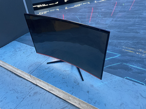 网吧自用aoc品质32寸微软之星曲面显示器!关联aoc冠捷3