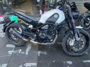 贝纳利,幼狮500,提速动力都可以,前后普利司通轮胎,rk链