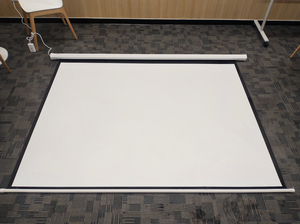 投影仪幕布三叶