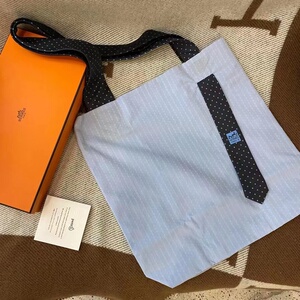 hermes爱马仕 布袋子 挎包 购物袋  现货 不带盒 售