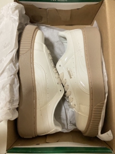 鞋控的日常 puma蕾哈娜女鞋漆皮奶白厚底松糕鞋增高休闲小