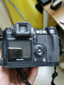 000人付款淘宝富士康照相机一套,正常使用,没内存卡廉宇军450.