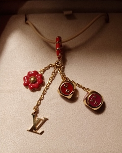 lv 皮绳项链 lv 全球限量版骰子幸运项链,设计独特将路易