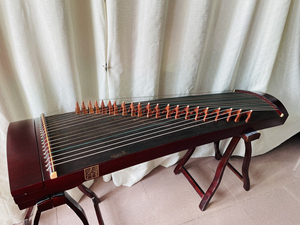 秦牌古筝