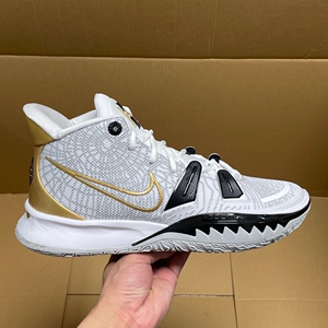 nike kyrie 7 欧文七 黑白金配色 总决赛 实战篮