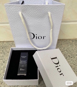 迪奥口红999哑光 滋润 丝绒 720丝绒.限量版带礼盒礼袋