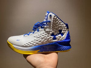 安德玛库里一代