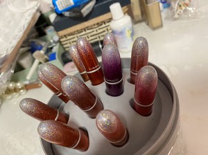 mac圣诞限定礼盒 已经绝版 一共12支用过两支