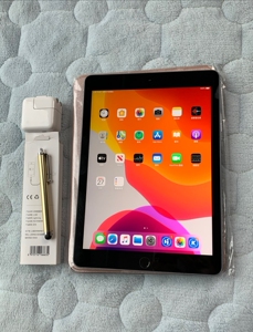 苹果ipad2018 第六代128g平板电脑wifi版送电容