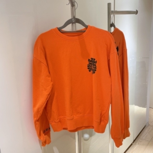 克罗心橙色卫衣