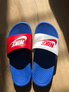 nike鸳鸯拖鞋,上海实体店购入,仅试穿,有鞋盒,38码