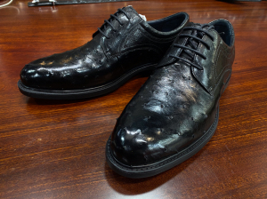 男士商务休闲商务皮鞋 全鸵鸟皮底子是意大利进口的飞机轮胎底