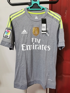 003人付款淘宝长袖皇马1516赛季主场球迷版球衣,全新有吊牌 货号s126