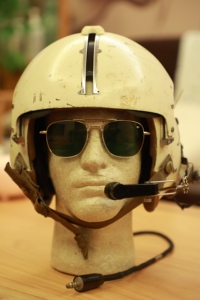 越战美军aph-5a休伊直升机飞行头盔