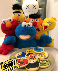 kaws优衣库芝麻街三方联名毛绒公仔uniqlo x ka