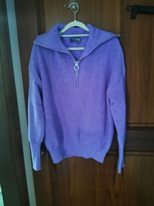 小景家紫色羊毛衣，拍照颜色很漂亮，95新，S码，喜欢私信我，