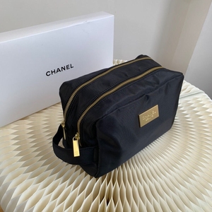 专柜香奈儿化妆包洗漱包 大容量很能装 摆在洗手台满满的贵妇感