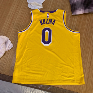 nike 库兹马kuzma 球衣xxl正品保证 包装袋丢学校