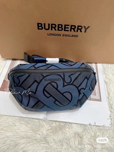 Burberry 巴宝莉帆布格子腰包 男女通用胸包 斜挎包