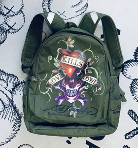 000人付款淘宝edhardy 骷髅头印花双肩包 不懂这个牌