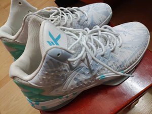 anta安踏 kt3 team 团队款 实战篮球鞋 白蓝