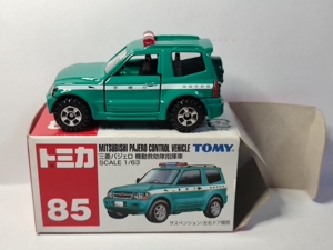 多美卡绝版日版蓝标 85三菱帕杰罗 山猫 东京警视厅拍下后请