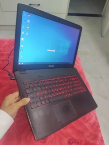 华硕飞行堡垒950