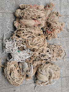 民国老麻线手工一点点搓成老麻线,厚先是做衣服和蚊帐和纳鞋底等