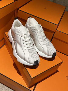 hermes爱马仕男士运动鞋 老爹鞋,才用缎面质感高科技帆布