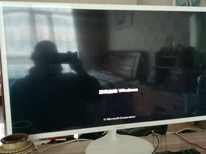 个人闲置，三星S32寸E511C白色C32F391FW白色