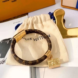 lv新款老花双层皮绳带小锁头机械金包磁扣复古女手链手绳