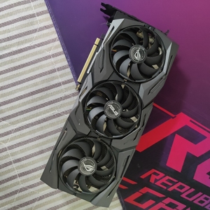 华硕rog玩家国度猛禽2080-a8g显卡,成色很新,无磕碰