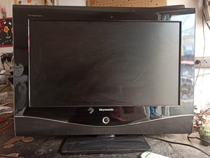 9成新创维液晶电视机,26寸高清屏幕,大品牌,质量好价格低