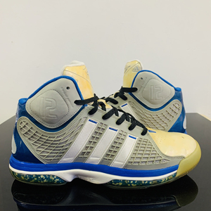 阿迪达斯霍华德篮球鞋