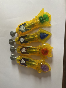 铠甲勇士拿瓦茨纳米驮拏多酷雷伏雅塔莱斯精灵召唤钥匙