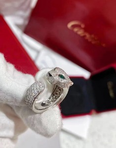 卡地亚豹子戒指豹头