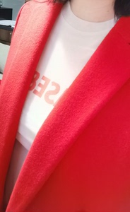全新MOCO羊毛大衣, 很正的红色，全新170码。