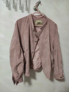 森宿春秋款条绒外套，短款宽松款皮粉色很显肤色，m码标准宽松款