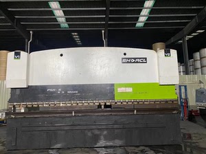 安装少用:上海埃锡尔320t/6100mm电液伺服数控折弯机