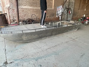 出售不锈钢船，长4米75，宽1米46，撒网打鱼超级稳，船内带
