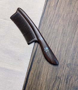 谭木匠黑檀木梳天然黑檀梳子按摩梳经络梳纯手工镶嵌银丝贝壳梳子