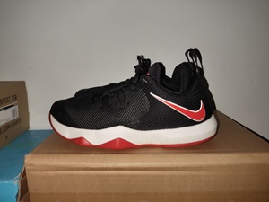 nike lbj詹姆斯使节10 黑红 44码正品无原盒(已鉴_阿里巴巴找货神器