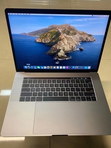 17款 macbookpro 深空灰苹果笔记本 15寸视网膜