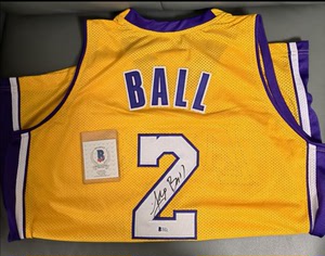 nba球星 湖人郎佐鲍尔大球签名球衣 hit parade