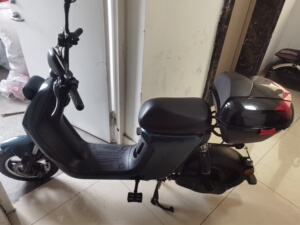 汶上绿元素电动车,9点8成新,锂电池48伏.发票找不到了.由