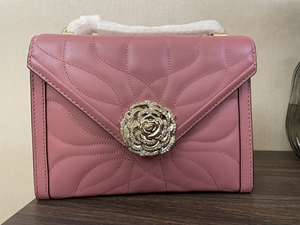 mk玫瑰山茶花包michael kors全新未拆过,朋友送的