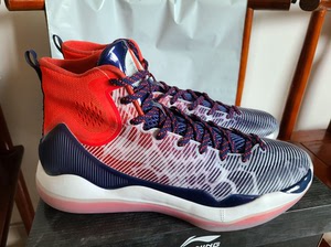44码,李宁驭帅11篮球鞋,火龙果