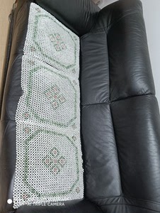 坐垫9成新每个15元,汽车或沙发适用,纯冰珠串珠材质,自用闲