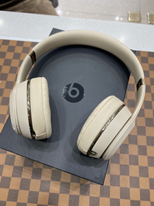 beats solo3  摩卡金色  头戴式蓝牙耳机